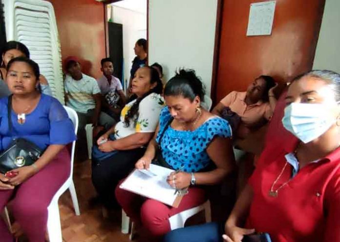 nicaragua, siuna, bono, apoyo, entrega, emprendimientos, mefcca, gobierno,