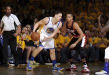 Warriors remontan en 4to, logran 2-0 en serie en Portland