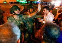 Más de mil soldados han sido detenidos en Turquía