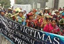 Guatemaltecos marchan para recordar a víctimas de la guerra civil