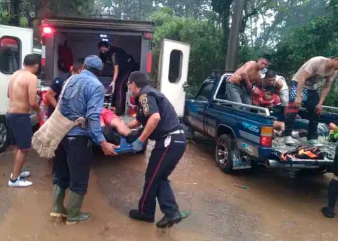 guatemala, rayo, muerte, futbolistas, heridos, video, redes sociales,