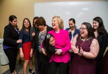 Hillary Clinton anuncia su triunfo en Nevada