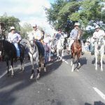 Vistoso desfile hípico en este 10 de agosto