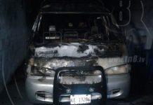 Microbús se incendia y deja cuantiosas pérdidas económicas