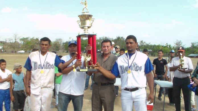 images_SECCIONES_PAGINA_WEB_8Deportivo_2014_Abril_DEL_28_ABR_AL_04_MAY__FINAL_CAMPESINO02