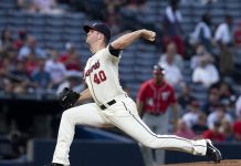 Bravos vencen a Nacionales y se les acercan