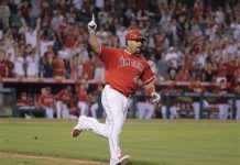 Jonrón de Pujols en la 19na da triunfo a Angelinos