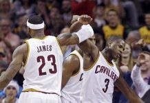 LeBron anota 25 puntos en triunfo sobre Grizzlies