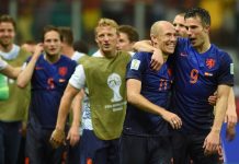 España se estrella en su debut contra Holanda