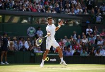 Halep y Djokovic avanzan en Wimbledon