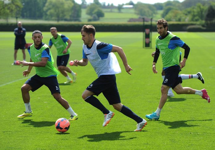 images_SECCIONES_PAGINA_WEB_8Deportivo_2014_Mayo_DEL_12_AL_18_ARSENAL16