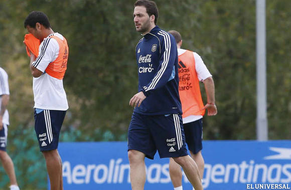 images_SECCIONES_PAGINA_WEB_8Deportivo_2014_Mayo_DEL_19_AL_25_higuain1._232014