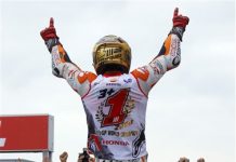 Márquez revalida título mundial de MotoGP en Japón