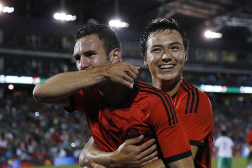 Migual Layun, Erick Torres
