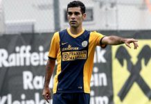 Hellas Verona gana al Cagliari al último minuto