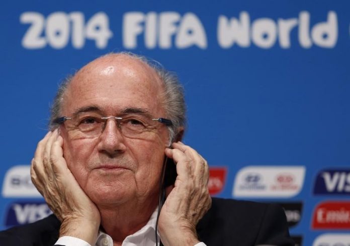 Foto de archivo del presidente de la FIFA, Sepp Blatter, en una rueda de prensa en Río de Janeiro tras el final del Mundial de Brasil