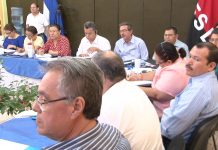 Experto brasileño atiende con gobierno alternativas para la caficultura