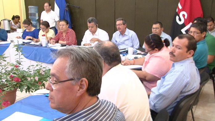 images_SECCIONES_PAGINA_WEB_CRONICATN8_ECONOMIA_2014_Mayo_DEL_26_MAY_AL_01_JUN_EXPERTO_BRASILENO26