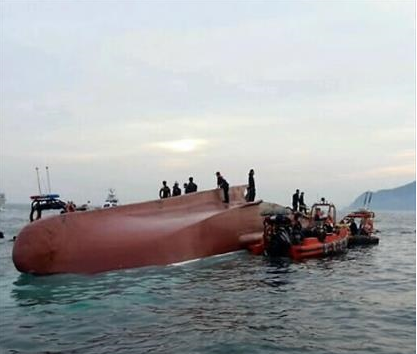 images_SECCIONES_PAGINA_WEB_CRONICATN8_INTERNACIONALES_2014_Agosto_11_AL_17_Se_hunde_barco_RepCorea_-12082014