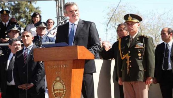 images_SECCIONES_PAGINA_WEB_CRONICATN8_INTERNACIONALES_2014_Agosto_11_AL_17_buitres_170814
