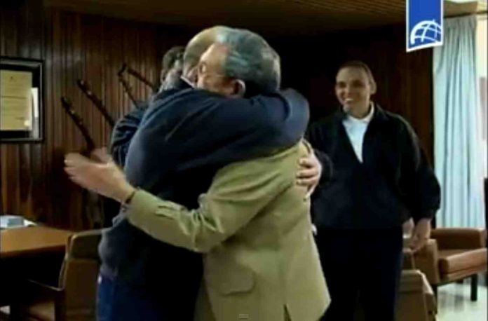 images_SECCIONES_PAGINA_WEB_CRONICATN8_INTERNACIONALES_2014_Diciembre_15_AL_21_castro17122014