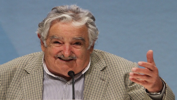 images_SECCIONES_PAGINA_WEB_CRONICATN8_INTERNACIONALES_2014_Diciembre_1_AL_7_Mujica_llama_a_luchar_07_12_14