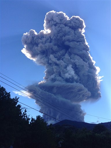 EL SALVADOR-VOLCAN