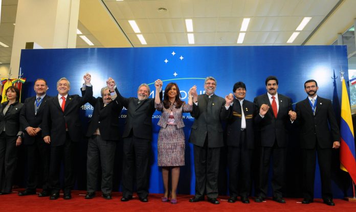 images_SECCIONES_PAGINA_WEB_CRONICATN8_INTERNACIONALES_2014_Enero_DEL_13_ENE_AL_19_CUMBRE170114