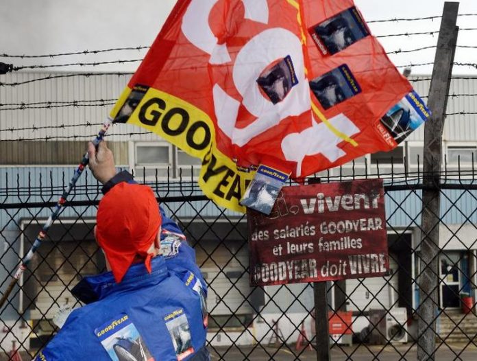 images_SECCIONES_PAGINA_WEB_CRONICATN8_INTERNACIONALES_2014_Enero_del_6_al_12_Retienen_a_gerentes_en_planta_de_Goodyear-06012014
