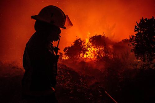 images_SECCIONES_PAGINA_WEB_CRONICATN8_INTERNACIONALES_2014_Enero_del_6_al_12_incendiochile-07012014