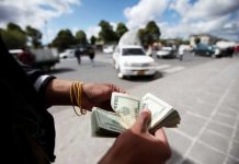 España condena a 36 personas por lavar dinero a Colombia