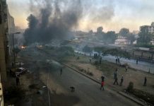 Tres policías heridos por explosión en El Cairo