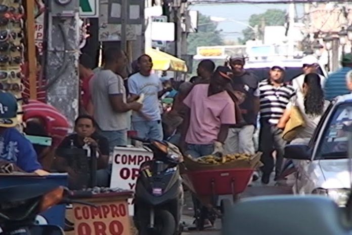 images_SECCIONES_PAGINA_WEB_CRONICATN8_INTERNACIONALES_2014_Febrero_DEL_03_DE_FEB_AL_09__comerciantes-repdominicana-05022014