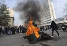 Manifestantes bosnios demandan nuevo gobierno