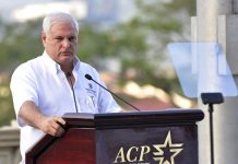 Presidente panameño culpa a exadministrador del canal por crisis en ampliación