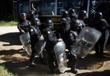 Policía guatemalteco mata a dos compañeros y se suicida