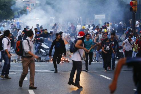images_SECCIONES_PAGINA_WEB_CRONICATN8_INTERNACIONALES_2014_Febrero_DEL_10_FEB_AL_16_venezuela-protesta-13022014