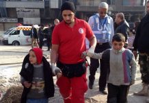 ONU entrega alimentos en barrio de Damasco