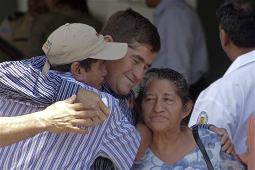 Jose Salvador Alvarenga, Ricardo Orellana, Maria Julia Alvarenga
