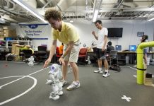 Robots entrenan para futuro Mundial de fútbol