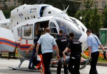 Unos 20 muertos tras descarrilamiento de tren en metro de Moscú