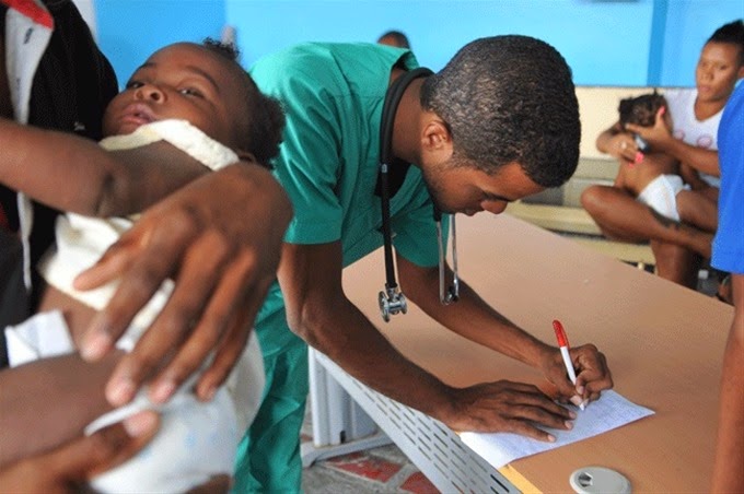 images_SECCIONES_PAGINA_WEB_CRONICATN8_INTERNACIONALES_2014_Julio_14_AL_20_Casos_sospechosos__R._Dominicana_-18072014