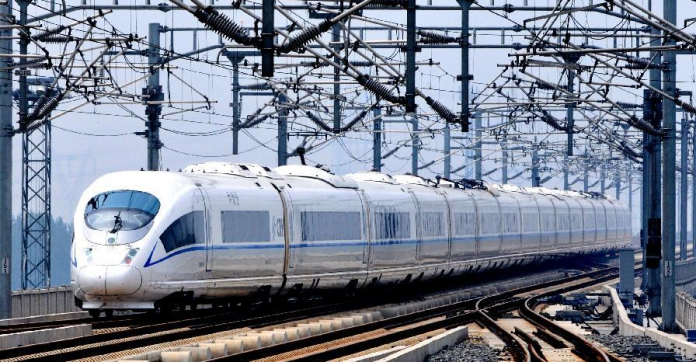 images_SECCIONES_PAGINA_WEB_CRONICATN8_INTERNACIONALES_2014_Julio_1_AL_6_tren_bala_China_-01072014
