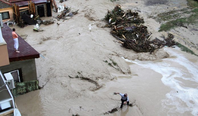 images_SECCIONES_PAGINA_WEB_CRONICATN8_INTERNACIONALES_2014_Julio_28_JUL_AL_4_AGOST_bulgaria-floods-1