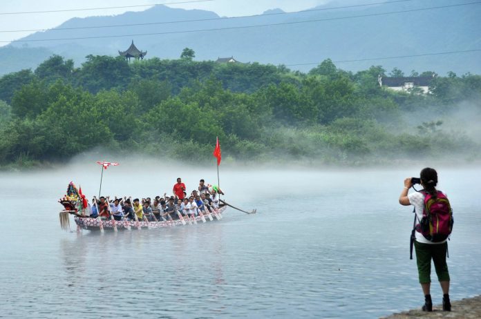 (5)CHINA-ANHUI-SOCIEDAD-FESTIVAL