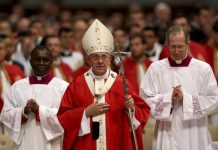 Papa reitera llamado al diálogo para detener violencia en Irak
