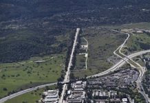 Extinguen incendio en laboratorio en California