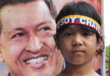 Estudiantes venezolanos honran a Chávez en Cuba