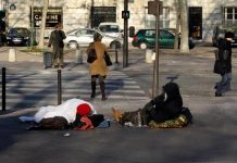 Más de 450 personas sin techo murieron en Francia en 2013