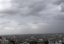 Docenas de cohetes hacen impacto en Israel